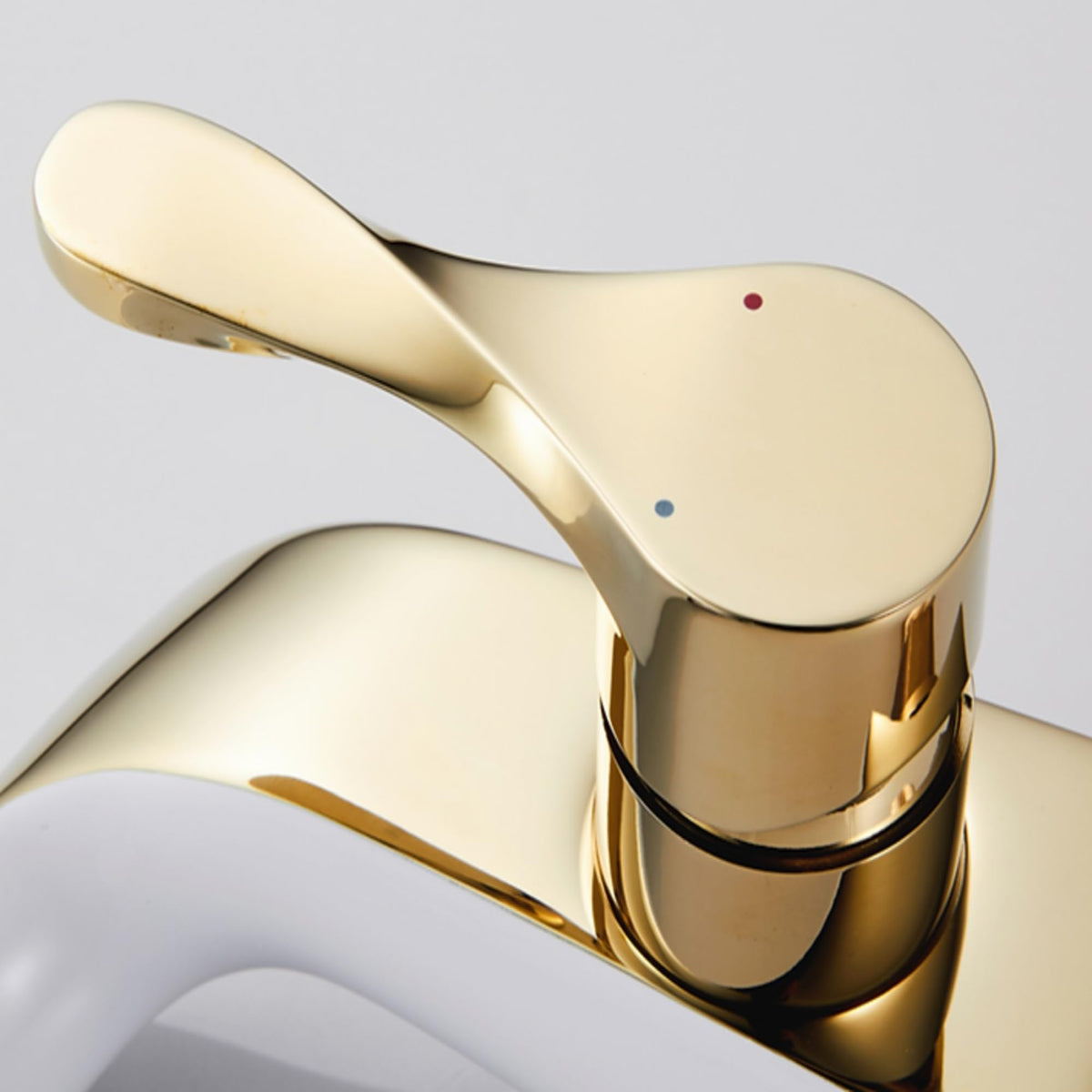 Küchenarmatur mit 360° Schwenkauslauf – Hochwertiger Wasserhahn aus Messing mit Zugbrause & Keramikkartusche