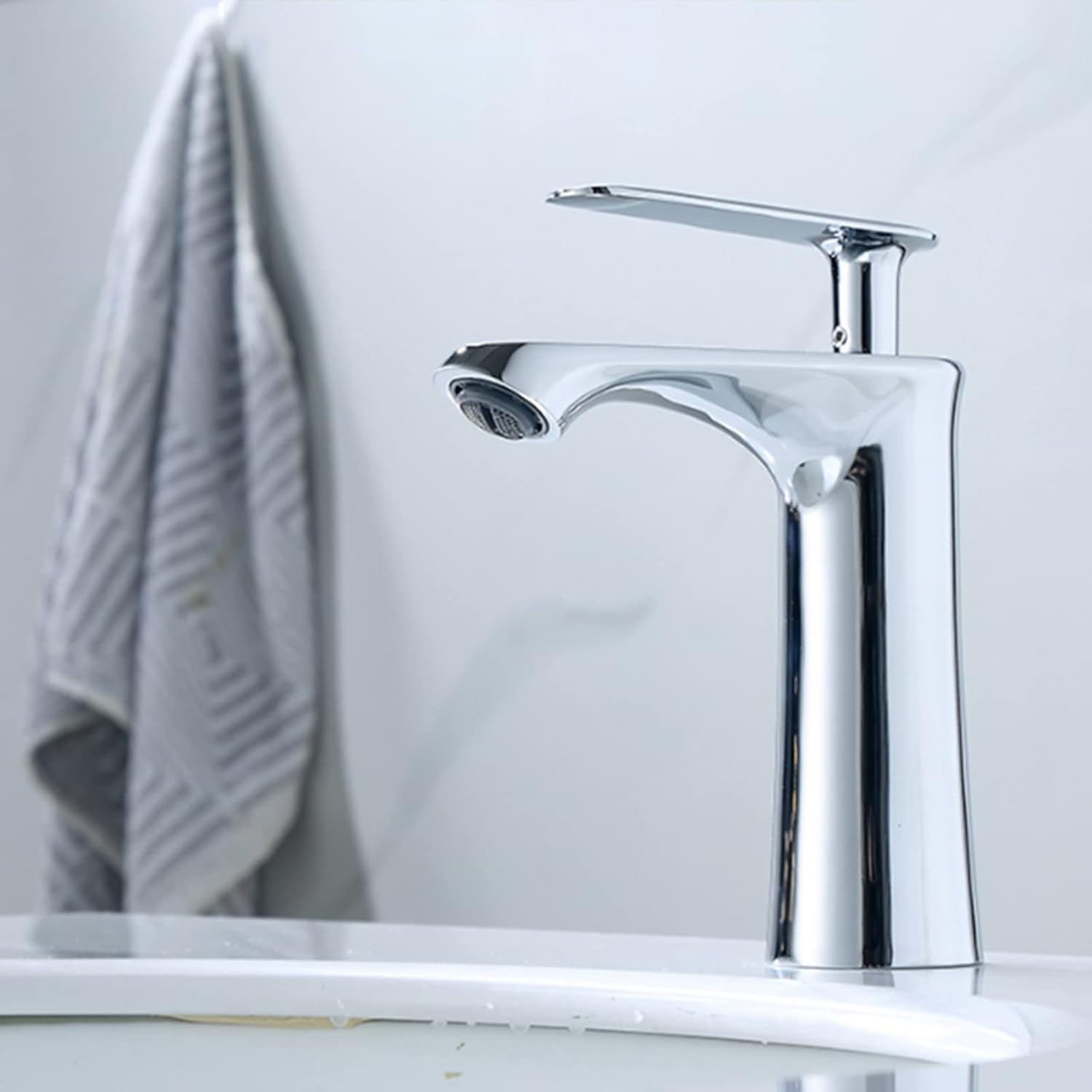 Aqua Extend Armatur – Verchromte Messing-Armatur für Bad & Küche mit Keramikventil