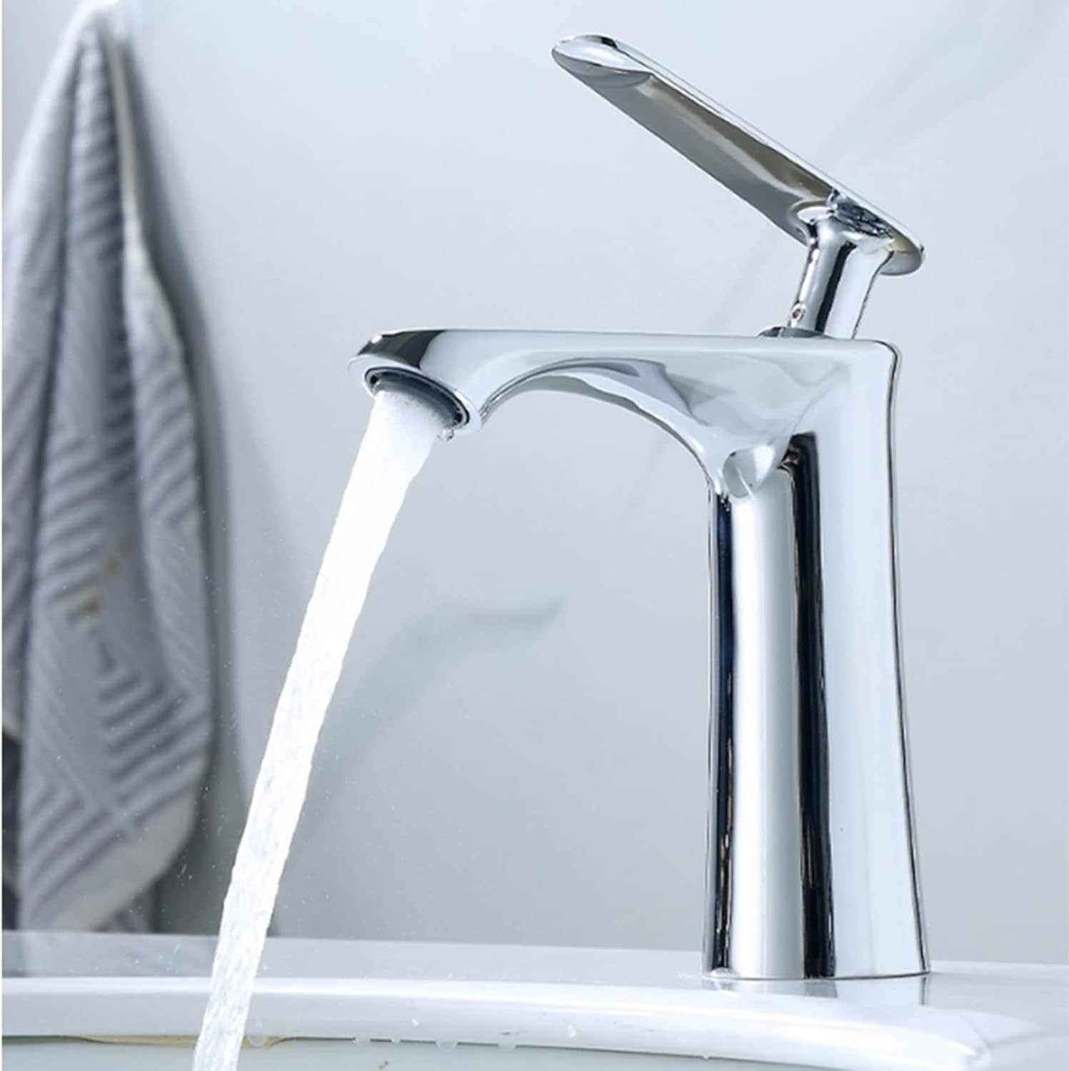 Aqua Extend Armatur – Verchromte Messing-Armatur für Bad & Küche mit Keramikventil