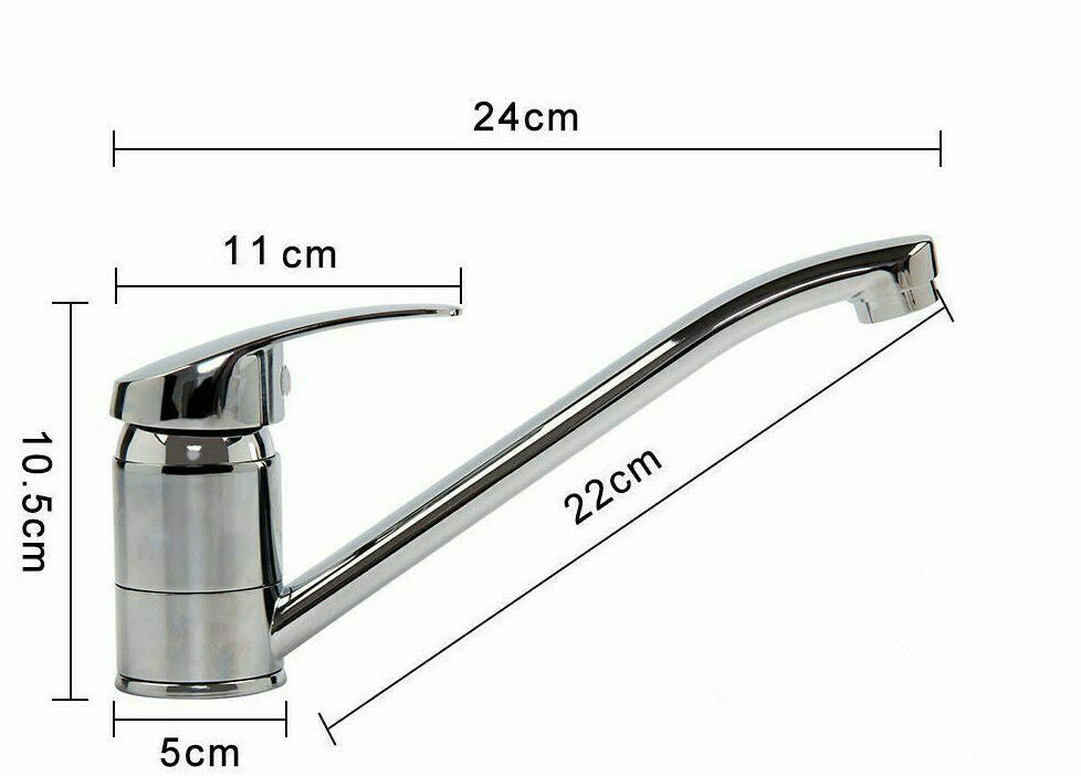 Eingebaute Edelstahlspüle in verschiedenen Größen, inklusive Siphon-Set und Armaturen