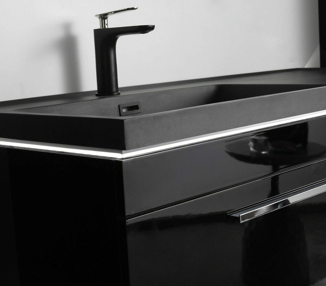 Badmoebel_Set_90_cm_Hochglanz_Weiss_oder_Schwarz_mit_Spiegel_Keramik-Waschbecken_Soft-Close_Unterschrank