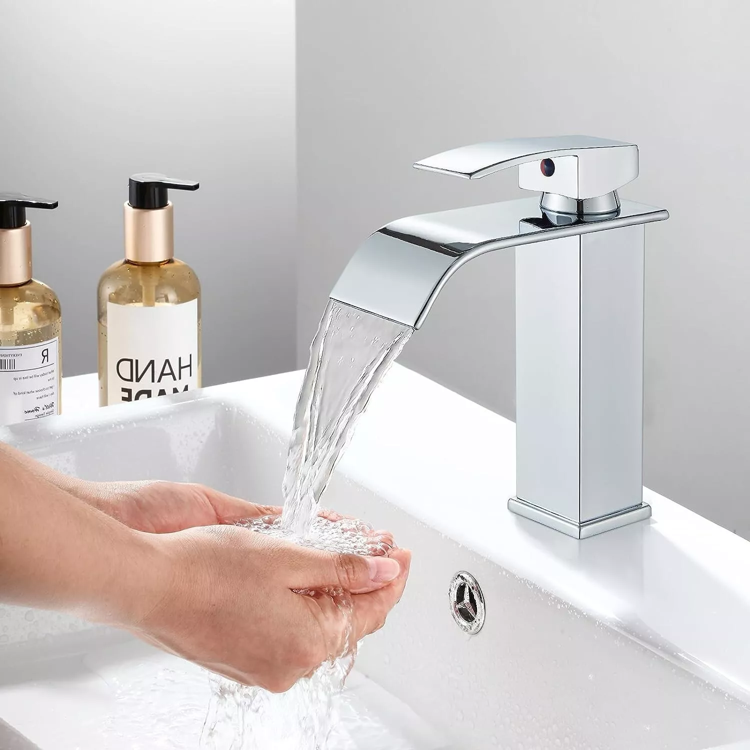 Wasserfall Waschtischarmatur Chrom – Designer-Armatur aus Messing mit Einhebelmischer & Wasserfall-Auslauf