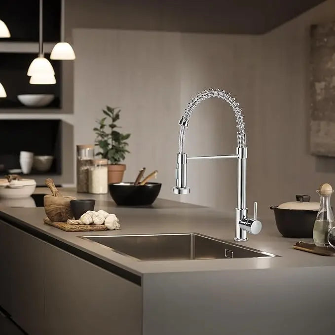 Spiral Küchenarmatur Schwarz, Gold oder Silber – Profi-Armatur mit Ausziehbrause, 360° Drehung & Messingkörper